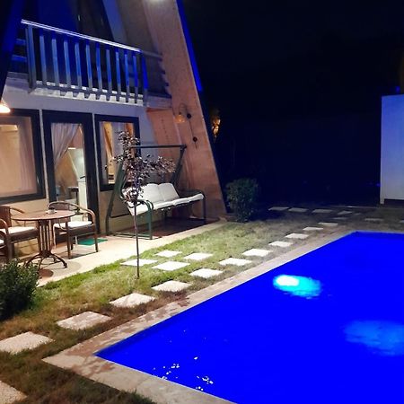 Happyhouse Bungalov Three-Room, Sw Pool With Lake View, Sapanca B1 Экстерьер фото